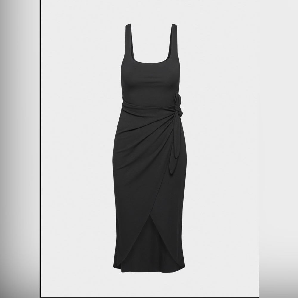Aritzia Wilfred Saturn Midi Dress black